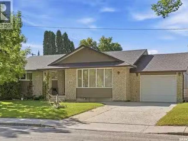 24 Harrison Crescent, Saskatoon, SK, S7J 2L1 house for sale.