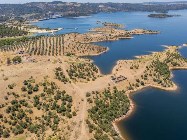 24 hectares, Frente Água, Barragem do Alqueva 511m² Moura São João Baptista