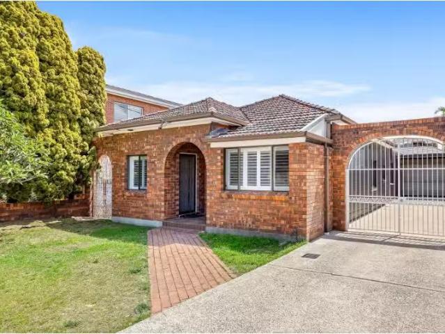 24 Jacobson Avenue, Kyeemagh House for rent Listed by Terry G.