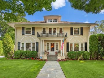 24 Jennings Ave, Southampton, NY 11968 | MLS #933670