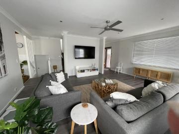 24 Kewalo Ave, Budgewoi, NSW 2262