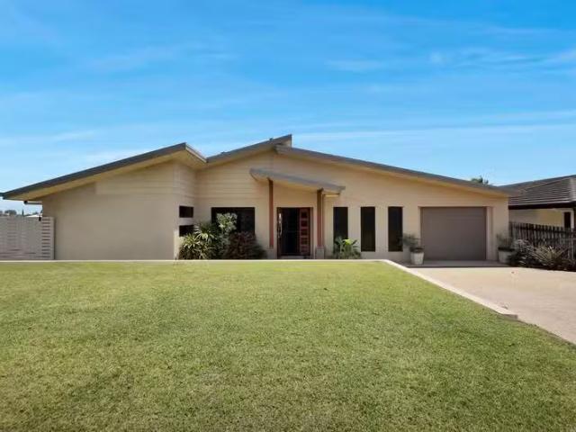 24 Kristy Crescent, EIMEO, QLD 4740 House for Rent