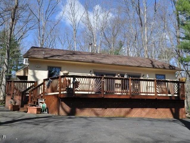 24 Lakeside Drive