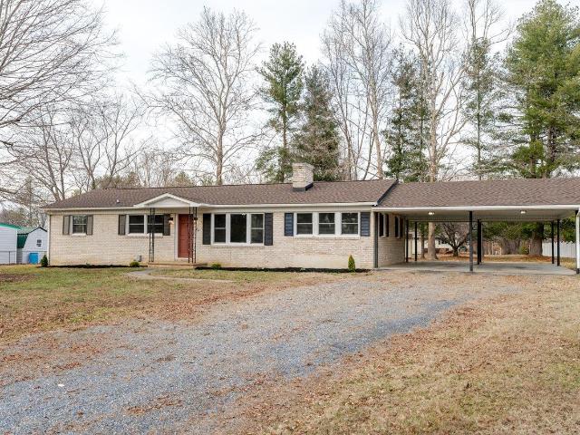 24 Lasalle Dr, Grottoes, VA 24441 | MLS #674065