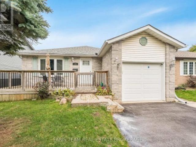 24 Laurie Crescent, Barrie, ON, L4M 6C7 house for sale | Listing ID S13730 | Royal LePage