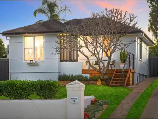 24 Laybutt Road, Lalor Park House for rent Listed by Denise A.