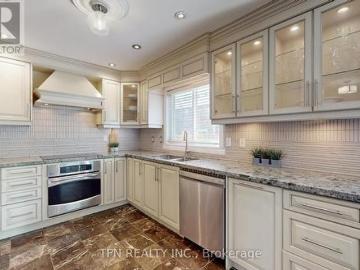 24 Lucerne Drive, Vaughan, ON, L4H 2Y2 house for sale | Listing ID N13057 | Royal LePage