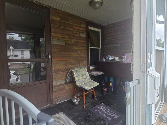 24 Maple Avenue SE