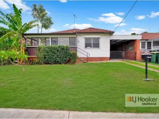24 Melbee Street, Rutherford House for rent Listed by Kevin Y.