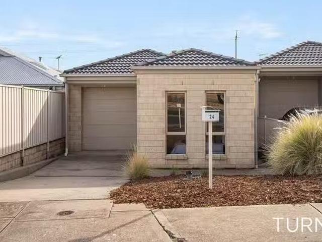 24 Melrose Avenue, Clearview, SA 5085