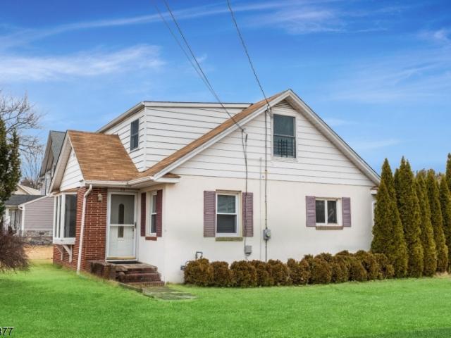 24 Morris Ave