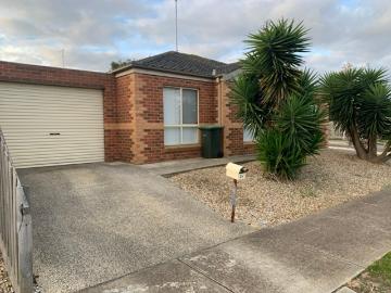 24 Mulholland Crescent, Grovedale VIC 3216 Townhouse For Rent | Domain