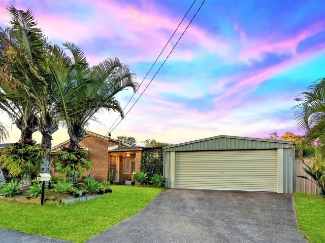 24 Myall Street, CRESTMEAD, QLD 4132