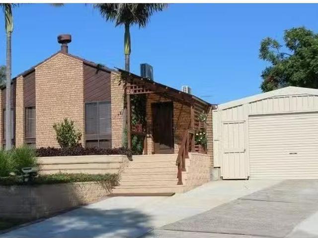 24 Octavia Avenue, ROSEMEADOW House for rent Listed by Oneage.