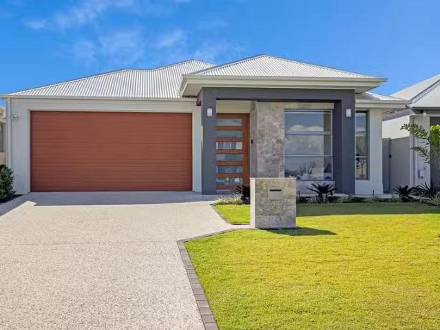 24 Paradise Parade, JACOBS WELL, QLD 4208 House for Rent