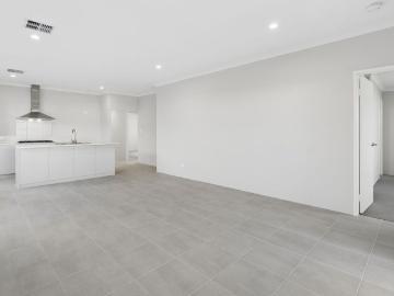 24 Peregrine Road, Eglinton WA 6034