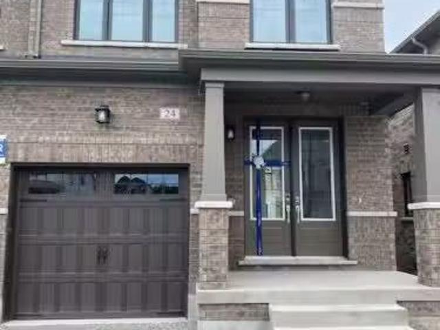 24 Periwinkle Road, Springwater, ON, L0L 1Y3 house for lease.