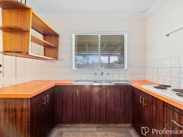 24 Phillip GroveKalamunda WA 6076, Australia