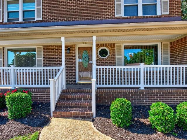 24 Phyllis LN