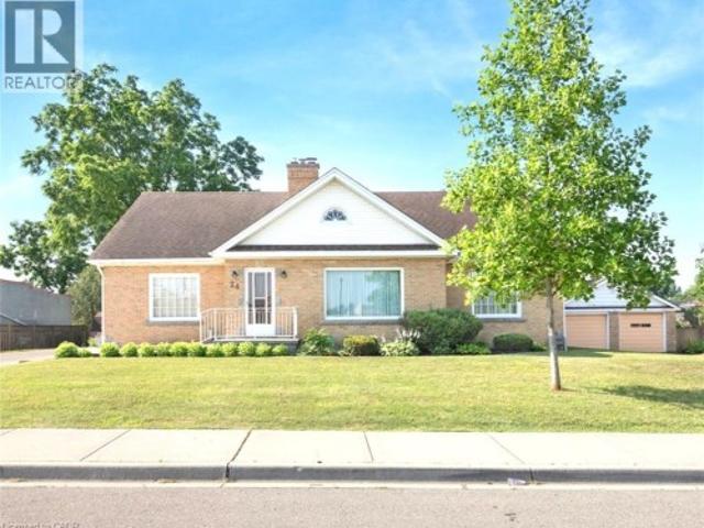 24 Pine Street, Delhi, ON, N4B 1N6 house for sale | Listing ID 40860 | Royal LePage