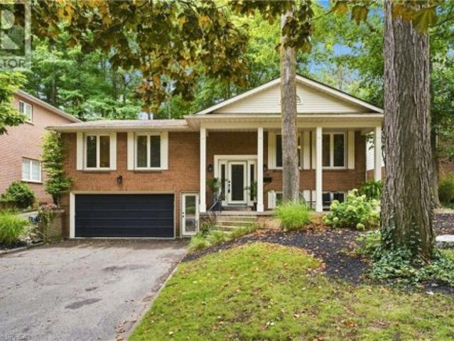 24 Primrose Path, Kitchener, ON, N2E 2R2 house for sale | Listing ID 40858 | Royal LePage