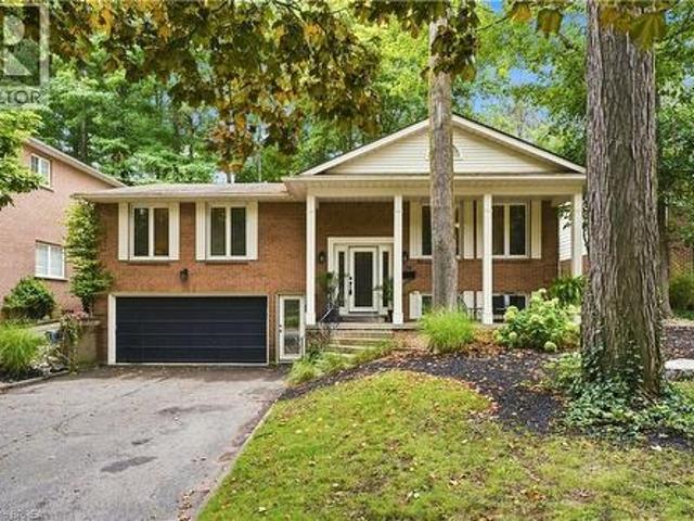 24 Primrose Path, Kitchener, ON, N2E 2R2 house for sale | Listing ID 40865 | Royal LePage