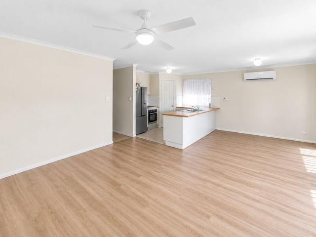 24 Quantock Crescent