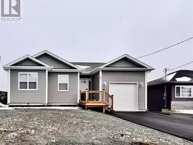 24 Quantum Drive, Paradise, NL, A1L 0W3 house for lease Lis.