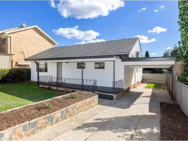 24 Raye Street, Tolland House for rent Listed by Property Man.