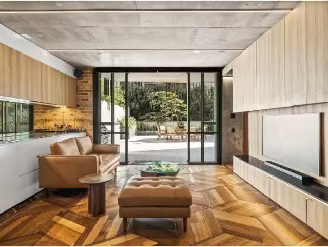 2/4 Rothschild Avenue, Rosebery Apartment for rent Listed by.