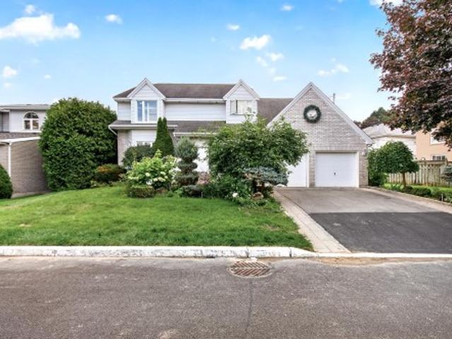 24 Rue Beaubois, Kirkland, QC, H9J 3W2 house for sale | Listing ID 19760 | Royal LePage
