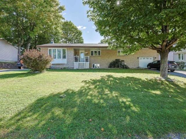 24 Rue Massé, Gatineau. QC, J8V 1B8 house for sale | Listing ID 9668 | Royal LePage