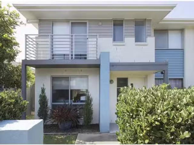 24 Seaspray Avenue, NELSON BAY House for rent Listed by Phill.