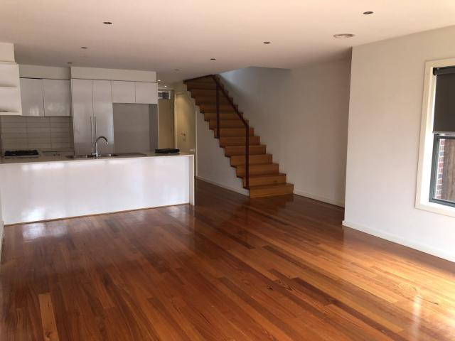 2/4 Shepherd StreetGlenroy VIC 3046, Australia