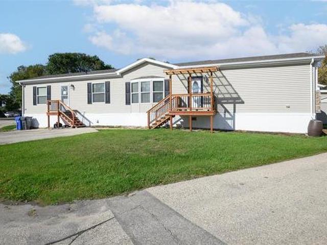 24 Silverdale Crescent, Winnipeg, MB, R2N 1A9 house for sale | Listing ID 202623 | Royal LePage