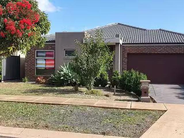 24 Snowsill Circuit, Point Cook, VIC 3030