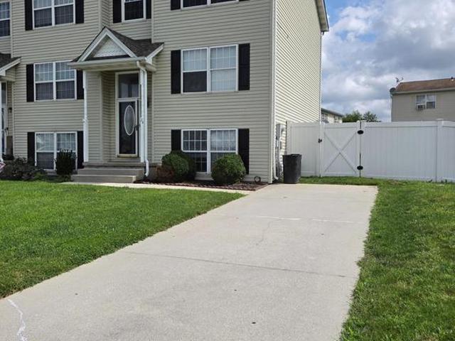 24 Squire Circle