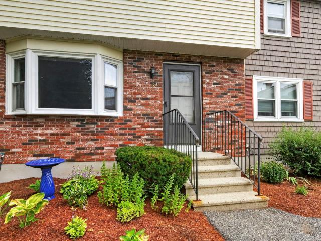 24 Stonegate Lane