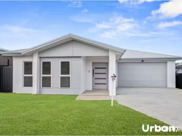 24 Strathmore Lane, Tahmoor House for rent Listed by Rebecca.
