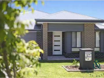 Medowie, Port Stephens - Garden, Air conditioning