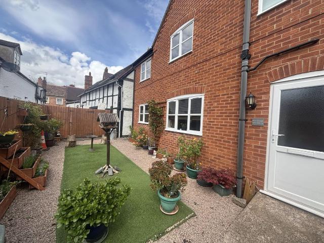24A New Street, Ledbury HR8, 2 bed end terrace house to rent, £905 pcm | PrimeLocation