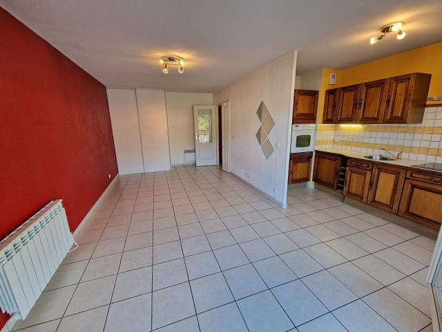 24JG1063 T2 lot 31 Valserhone + 1 place de partking en extérieur n°23
