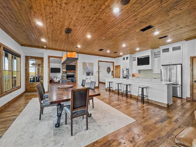 2504 Century Oak Drive # 302