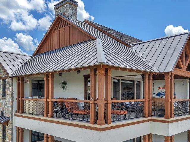 2504 Century Oak Drive # 304