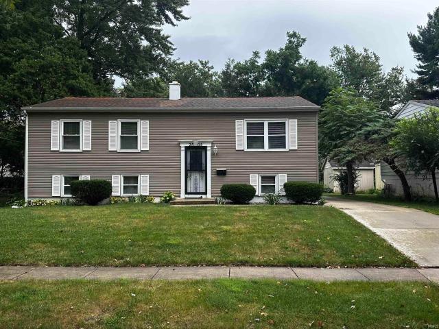 2505 Oswego Lane