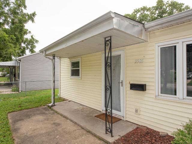 2505 Edgelea Drive