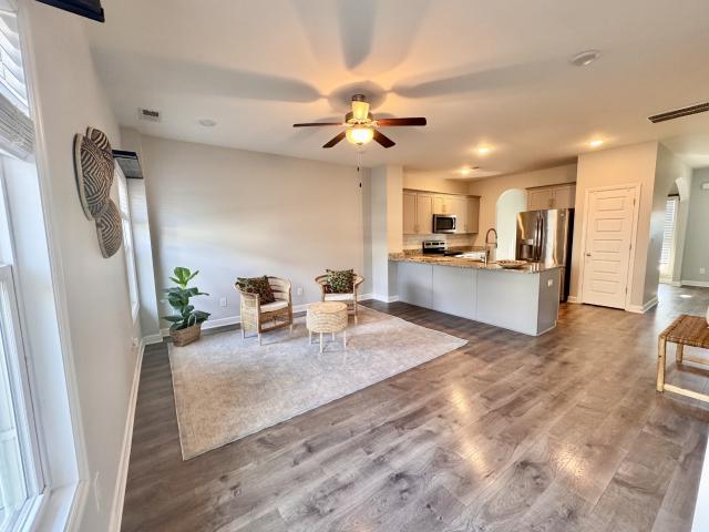 2505 Hidden Creek Ct