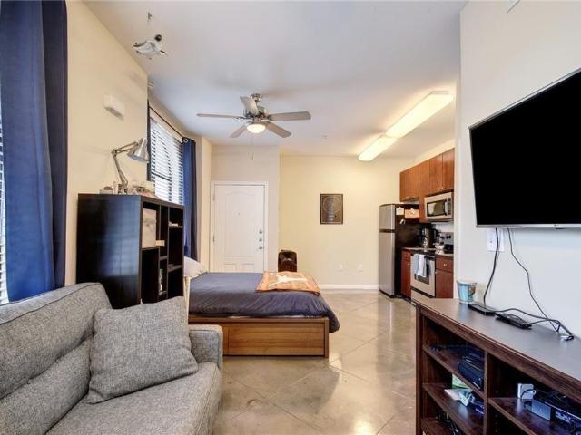 2505 San Gabriel St # 104