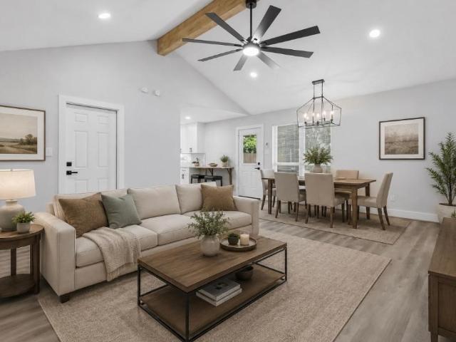 2506 Elm Hollow Street