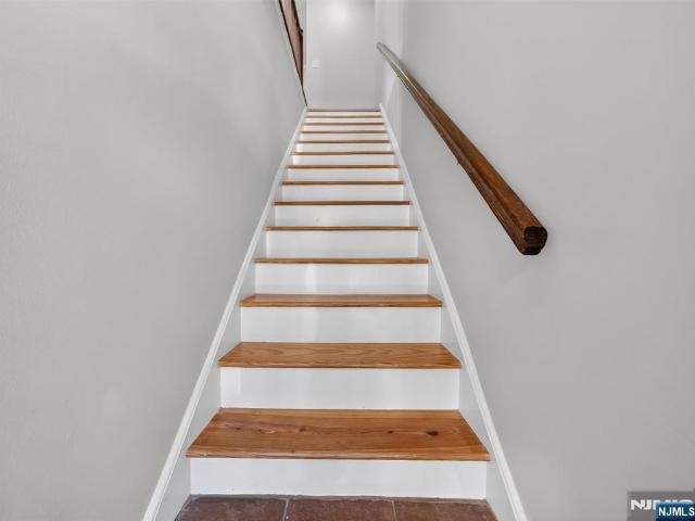 2506 Hemingway Lane